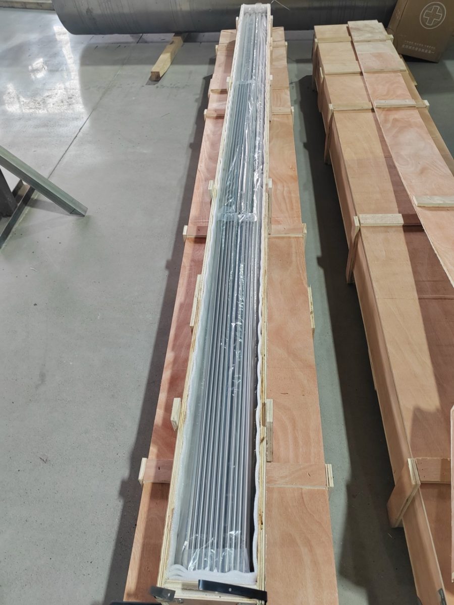 Metal pipe and tube in export packing for refractory metal RFQs